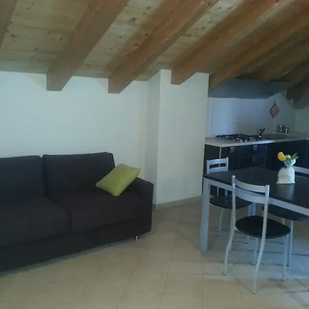 Les Bijoux Apartment *