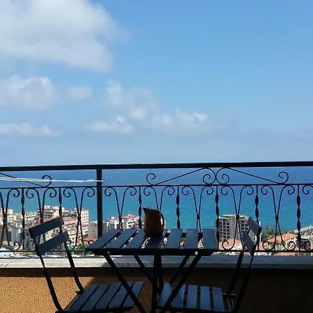 Les Bijoux Apartment *
